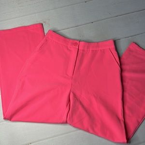 NWT - Sincerely Jules - Cropped Pink Pants - Size Medium